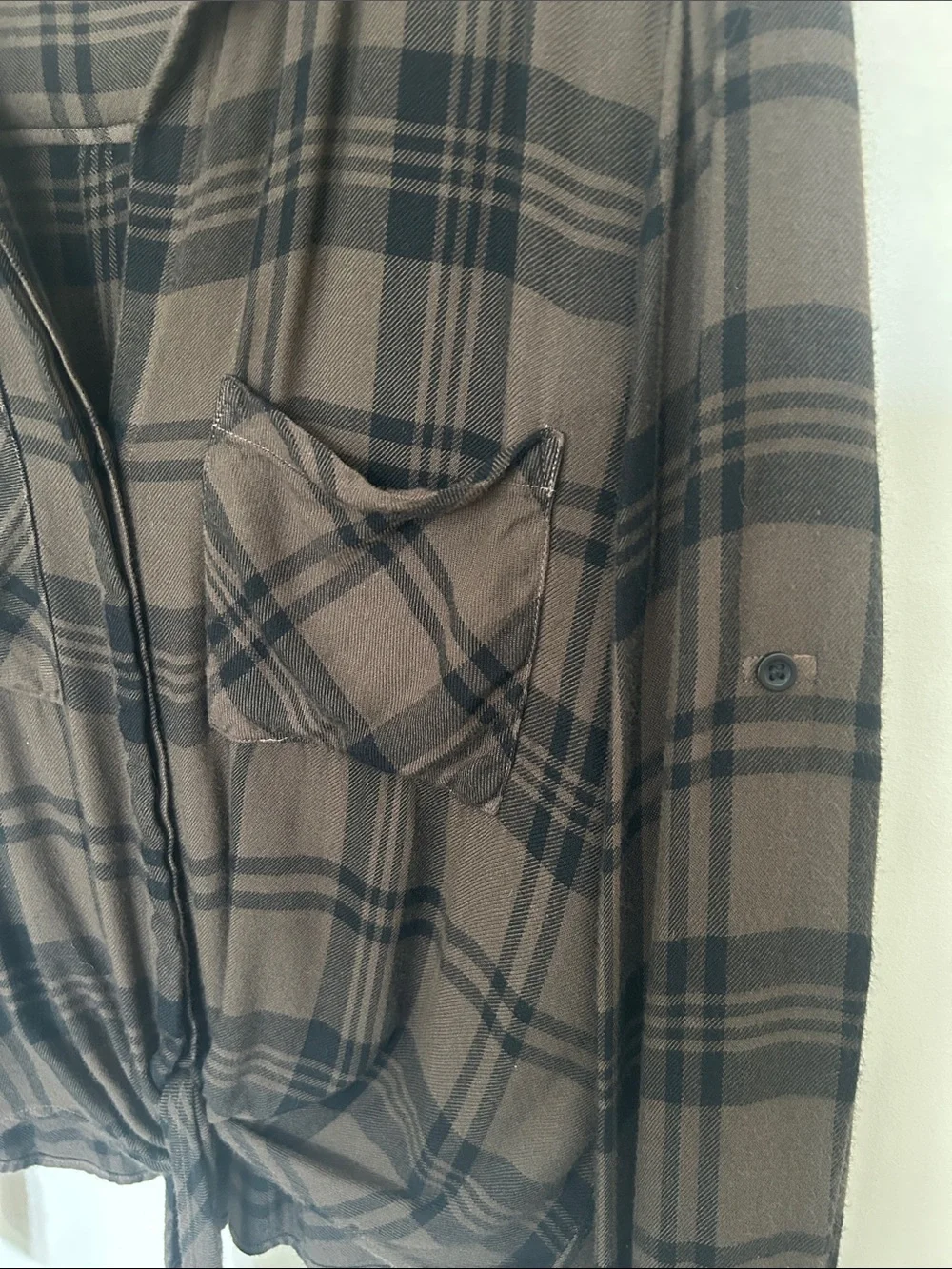 Cloth & Stone Green and Black Plaid Tie-Front Button Shirt - Picture 9 of 9